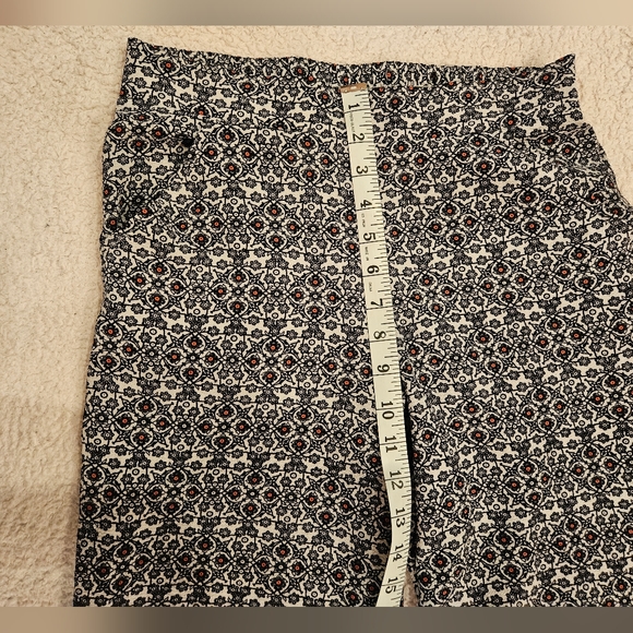 Max Studio Printed Pants XS - Picture 10 of 10